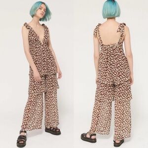 URBAN OUTFITTERS UO Inge Floral Tiered Chiffon Ruffle Overall Jumpsuit Size L